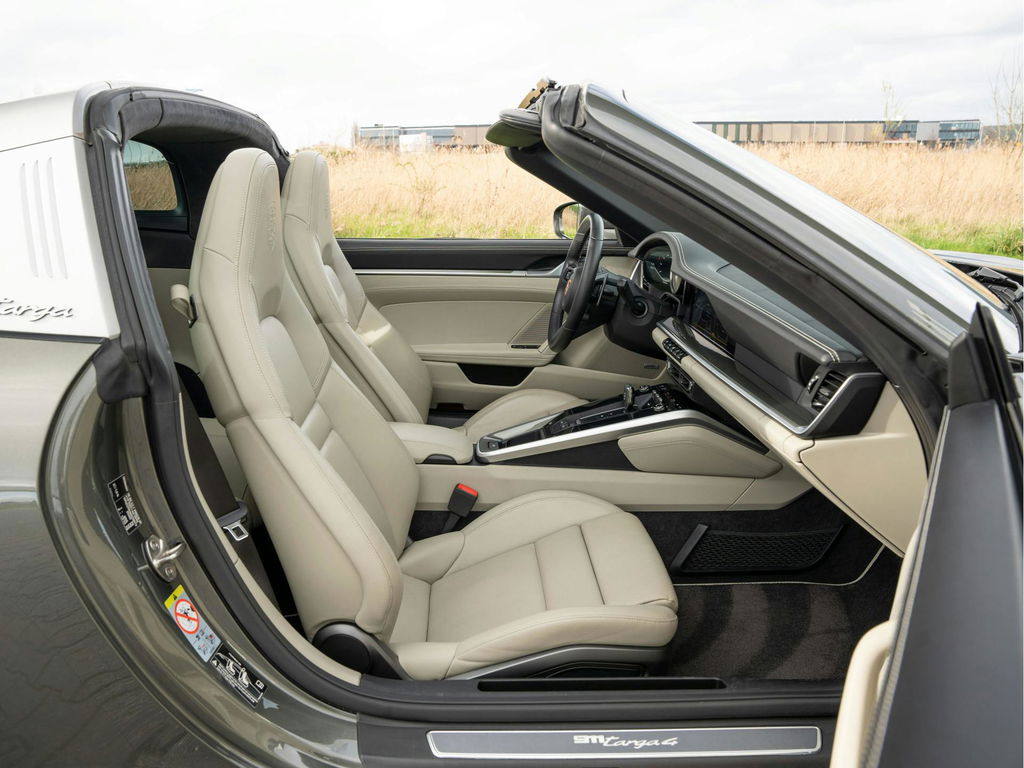 Porsche 992 Targa 4