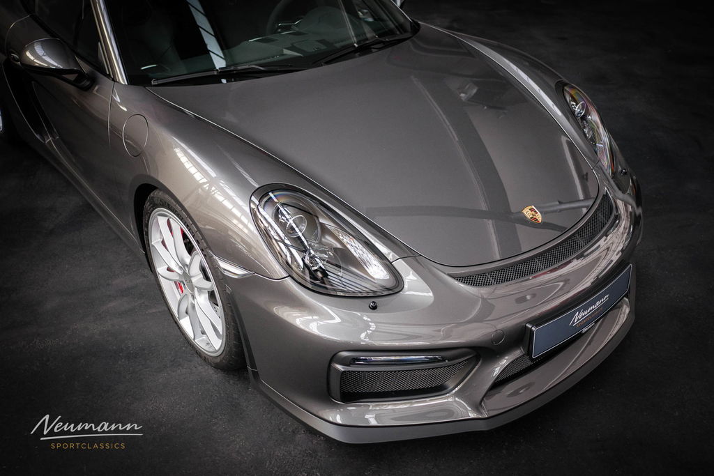 Porsche 981 Cayman GT4