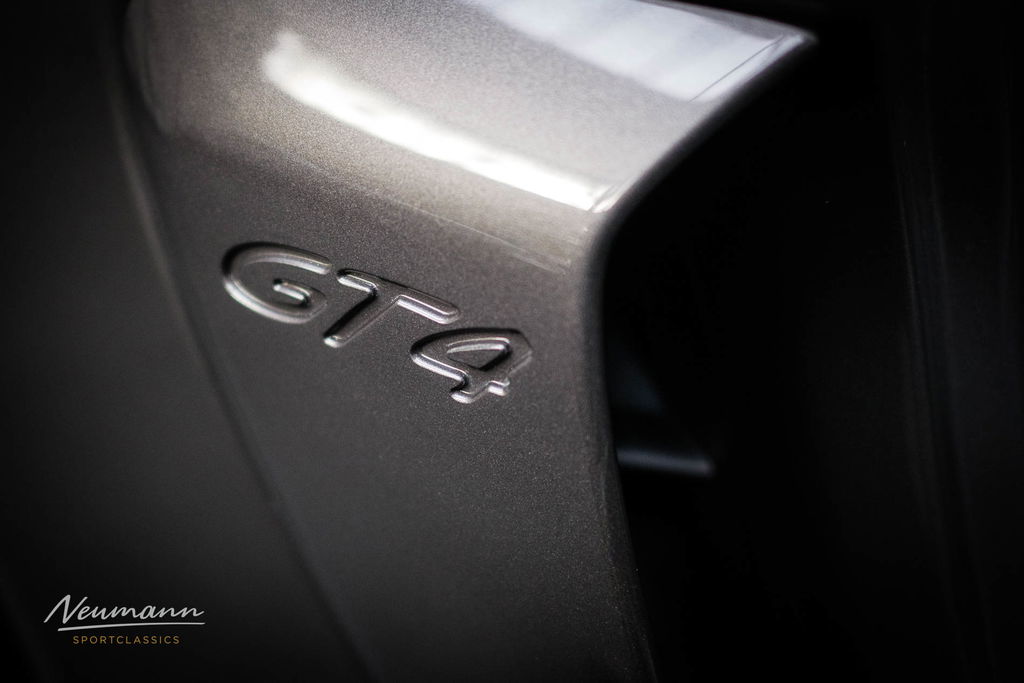 Porsche 981 Cayman GT4