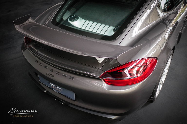 Porsche 981 Cayman GT4