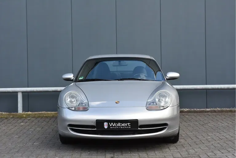 Porsche 996 Carrera 4