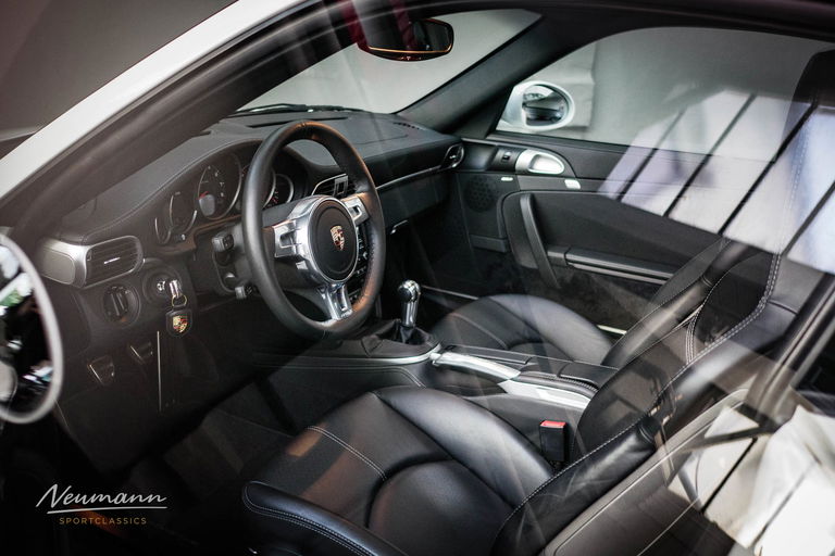 Porsche 997.2 Carrera GTS