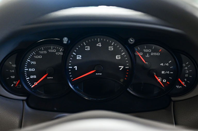 Porsche 996 Carrera 4