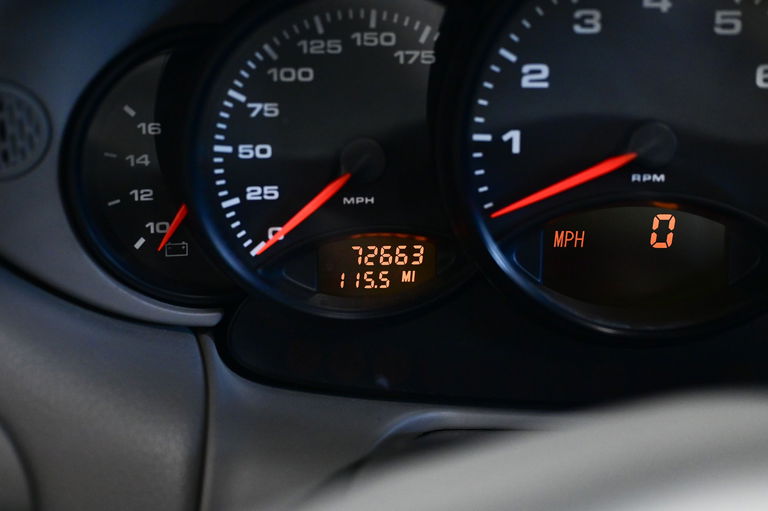 Porsche 996 Carrera 4