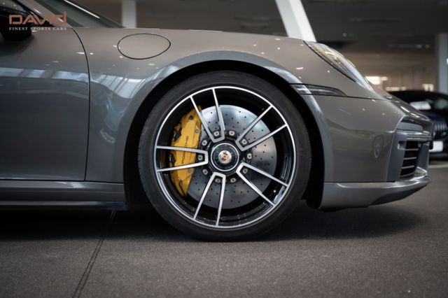 Porsche 992 Turbo S