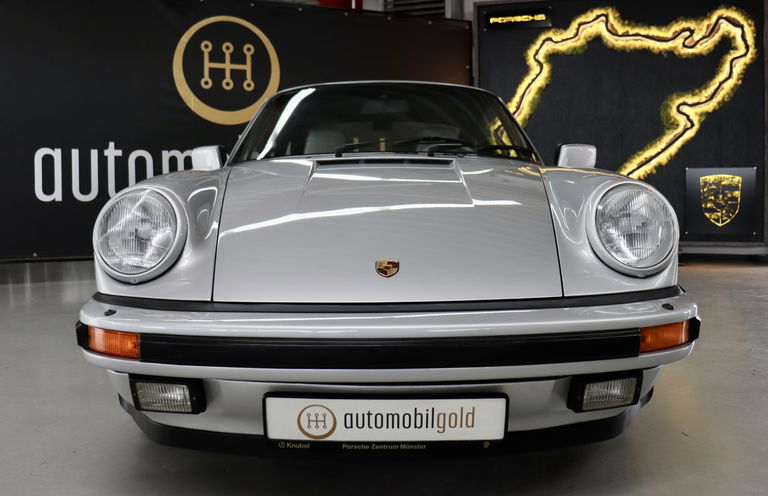 Porsche 911 Carrera 3.2 “25 Jahre 911”