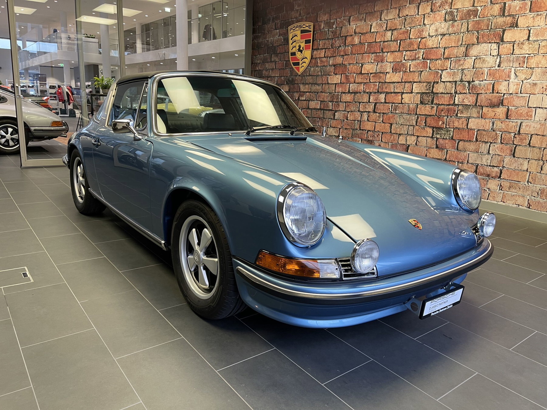 Porsche 911 T 1973 - elferspot.com - Marketplace for Porsche