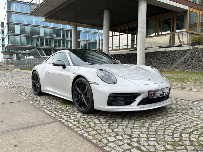 Porsche 992 Carrera T