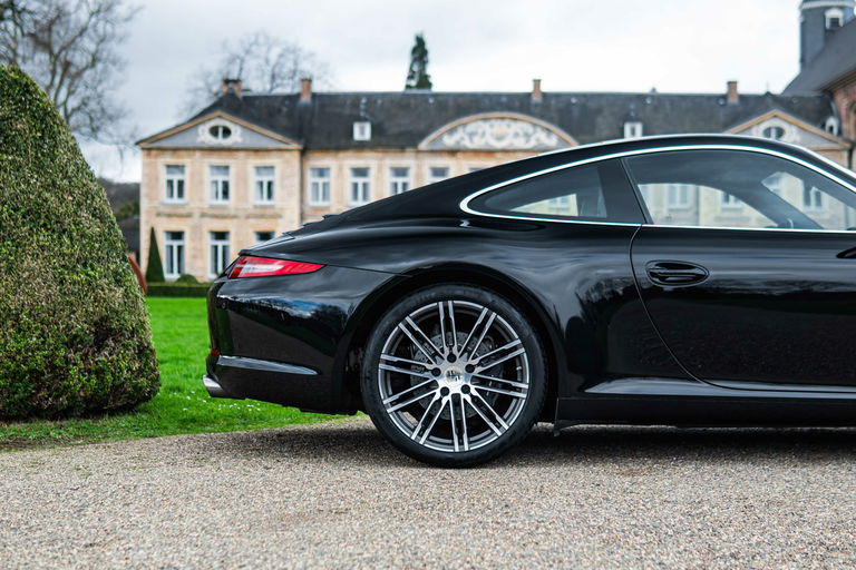 Porsche 991 Carrera Black Edition