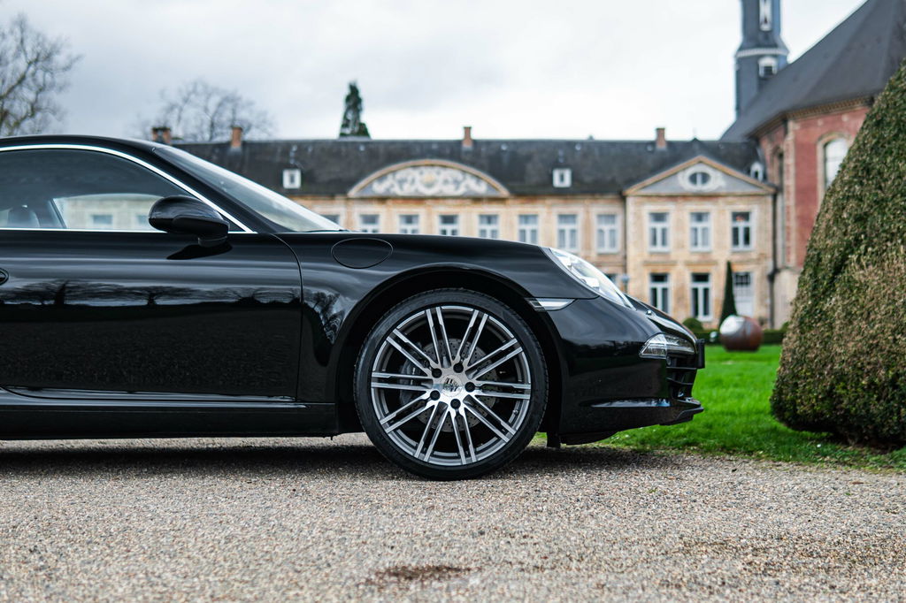 Porsche 991 Carrera Black Edition