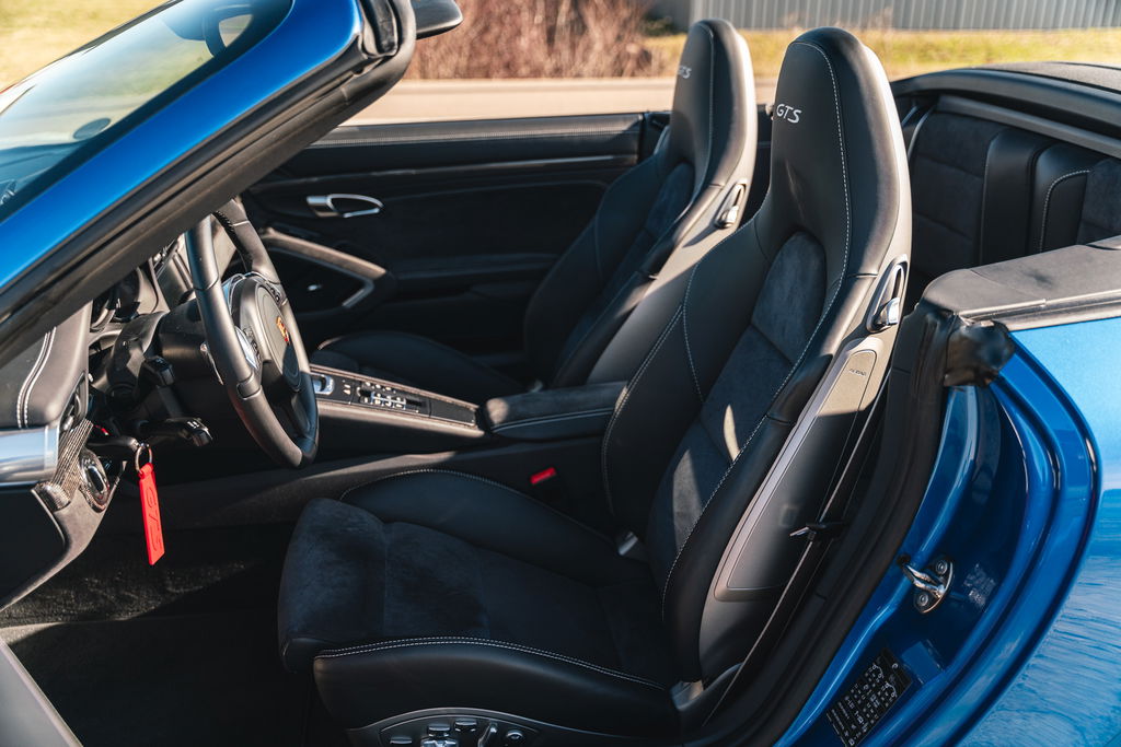 Porsche 991 Carrera 4 GTS