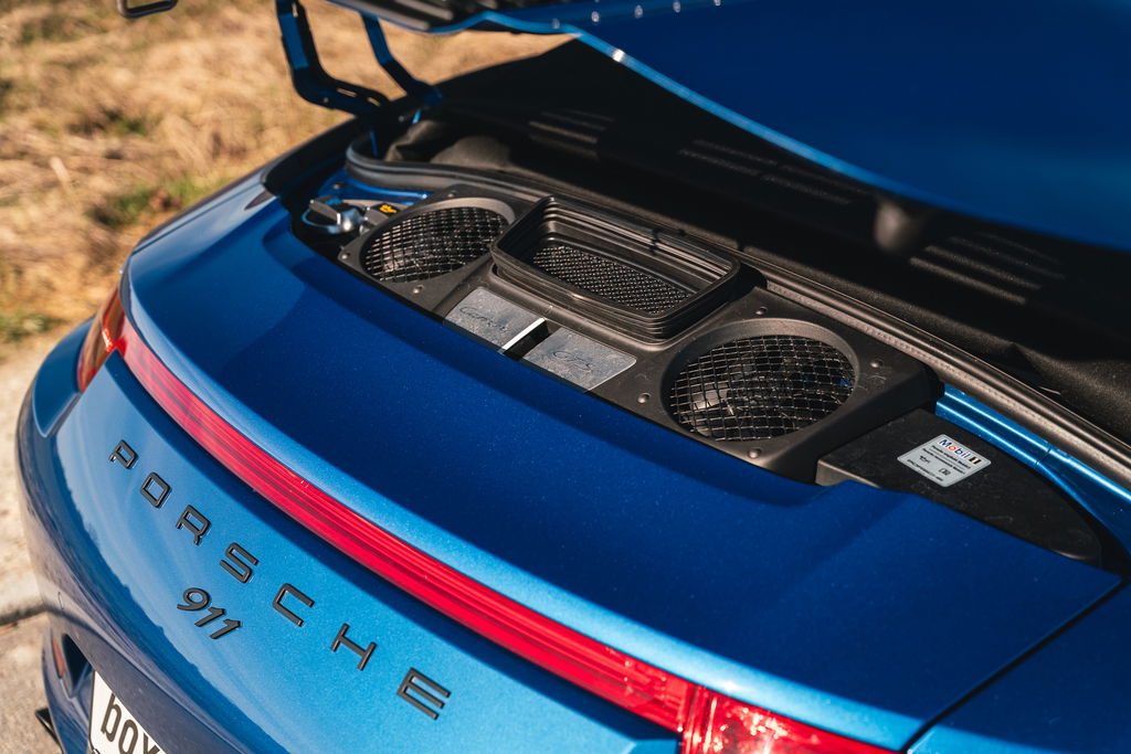 Porsche 991 Carrera 4 GTS