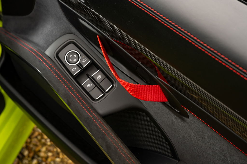 Porsche 981 Cayman GT4