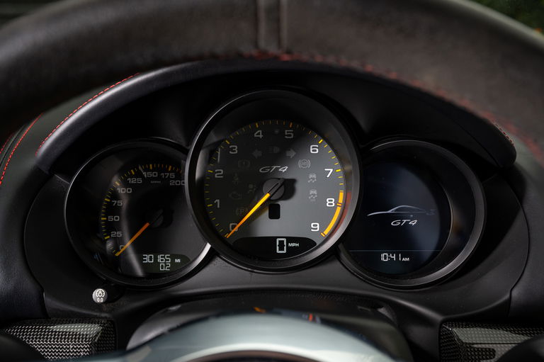 Porsche 981 Cayman GT4