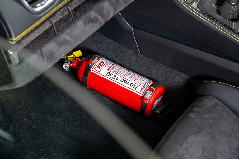 Porsche 718 Cayman GT4