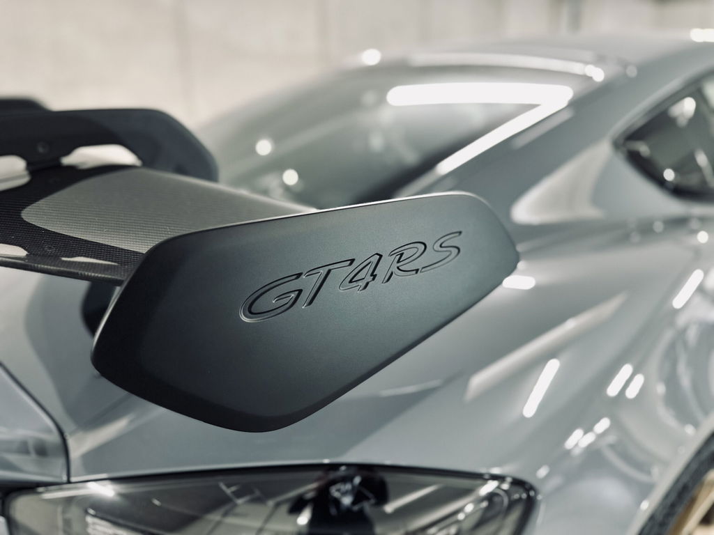 Porsche 718 Cayman GT4 RS