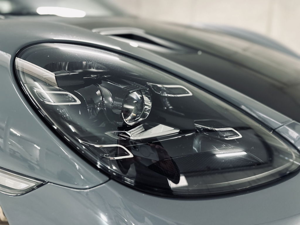 Porsche 718 Cayman GT4 RS