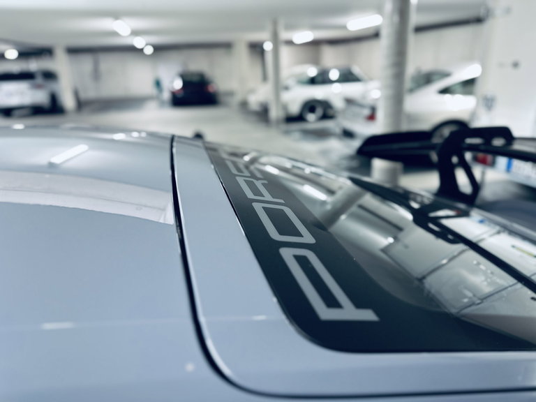 Porsche 718 Cayman GT4 RS