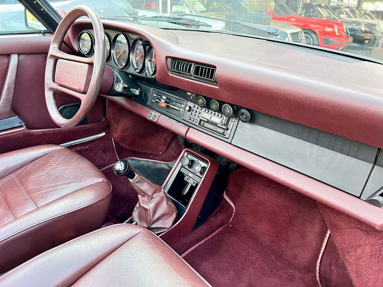 Porsche 911 Carrera 3.2