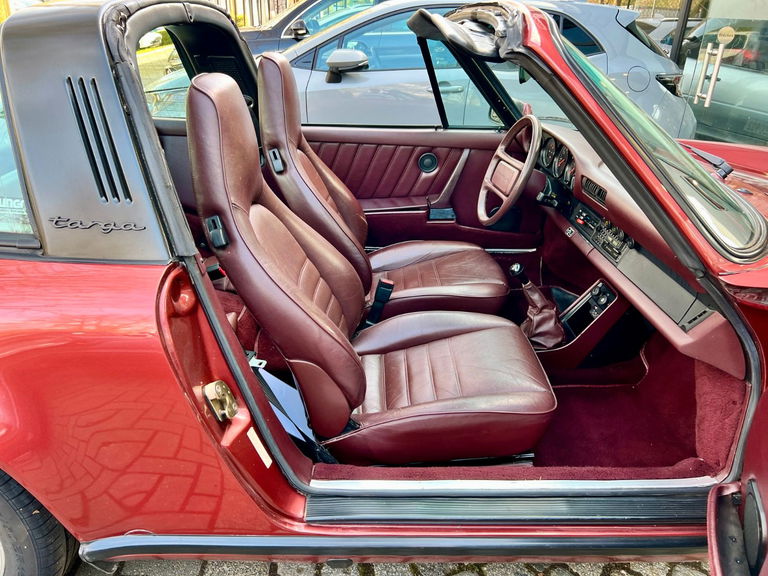 Porsche 911 Carrera 3.2