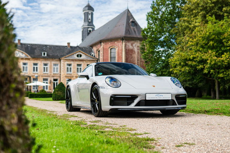 Porsche 992 Carrera S
