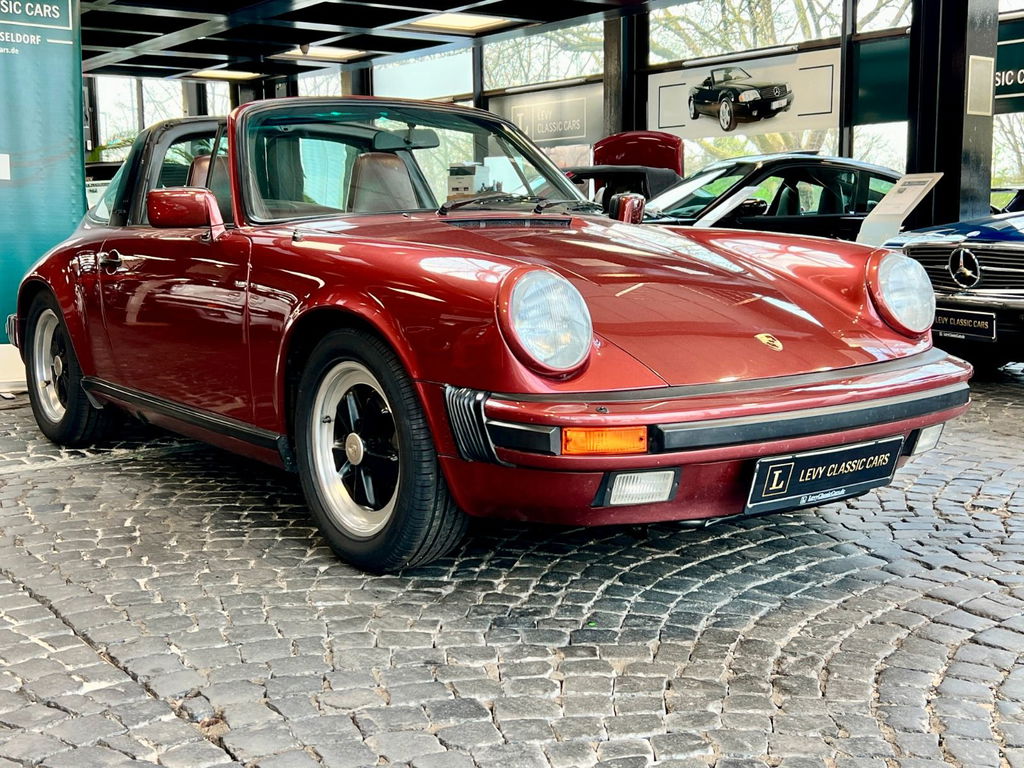 Porsche 911 Carrera 3.2