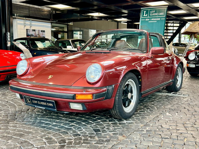Porsche 911 Carrera 3.2