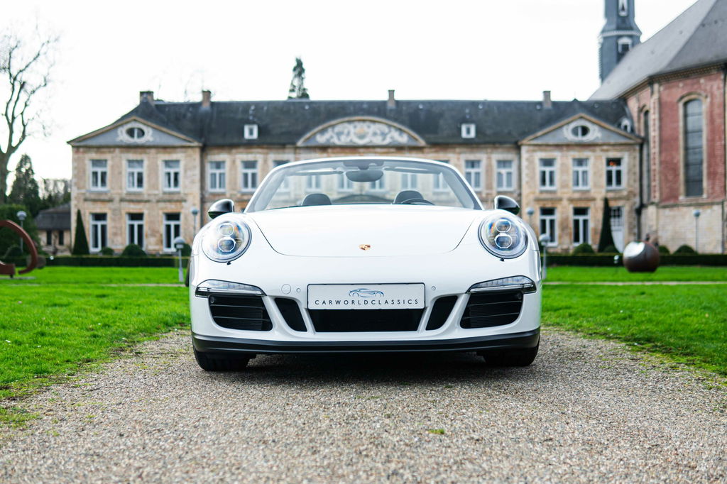 Porsche 991 Carrera 4 GTS