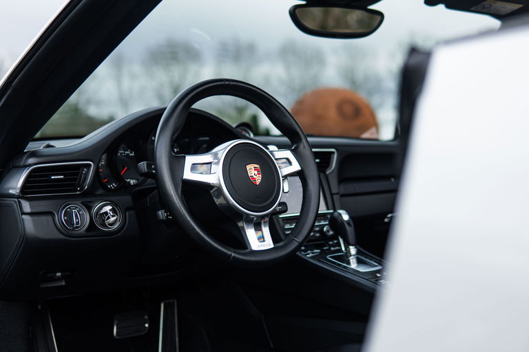 Porsche 991 Carrera 4 GTS