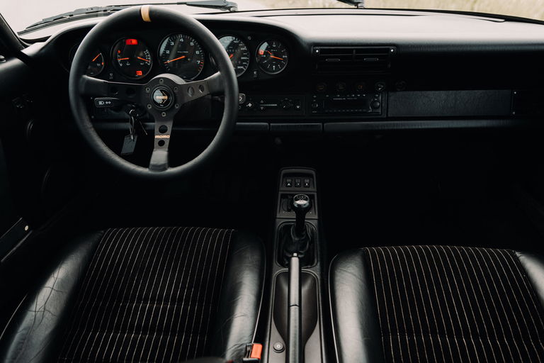 Porsche 964 Carrera 4