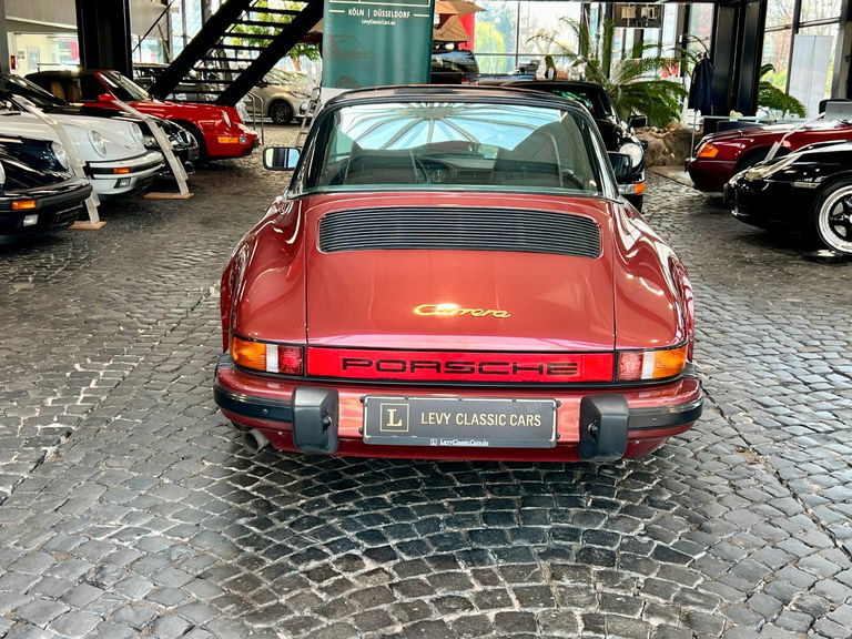 Porsche 911 Carrera 3.2