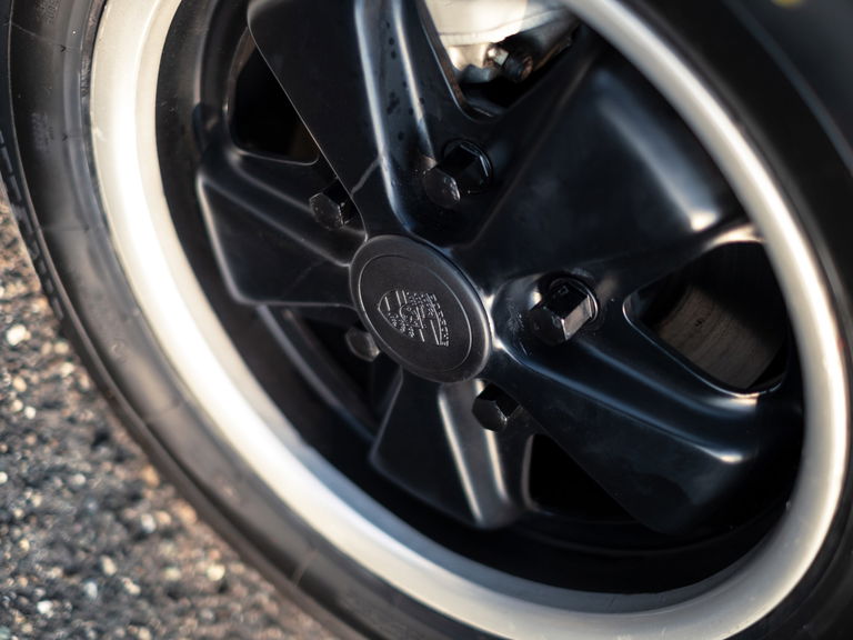 Porsche 911 Carrera 2,7