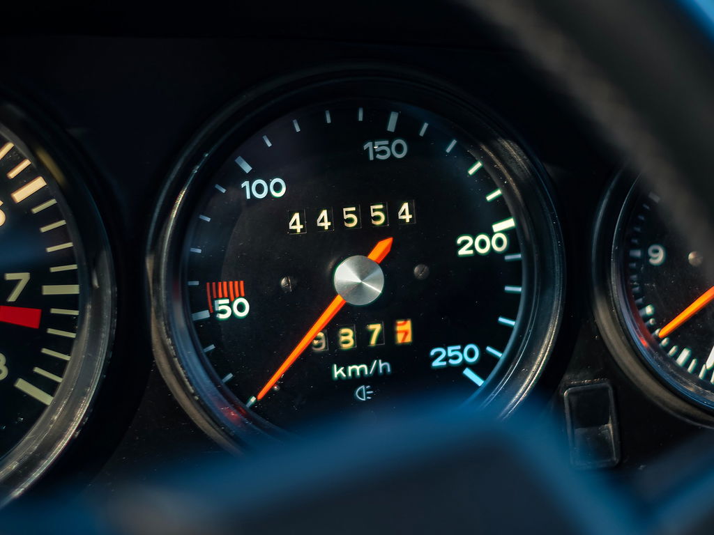 Porsche 911 Carrera 2,7