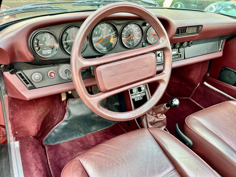 Porsche 911 Carrera 3.2