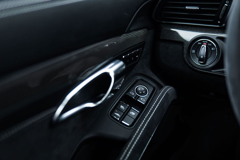 Porsche 991.2 Carrera GTS