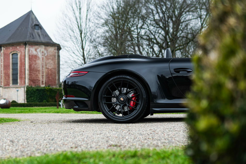 Porsche 991.2 Carrera GTS