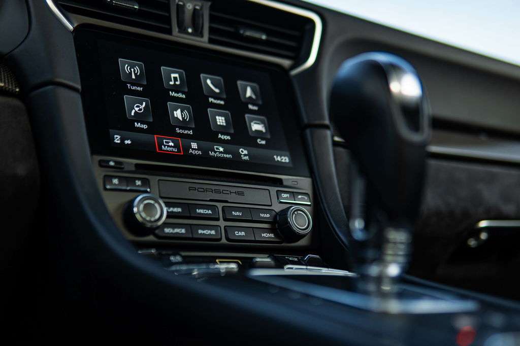 Porsche 991.2 Carrera GTS