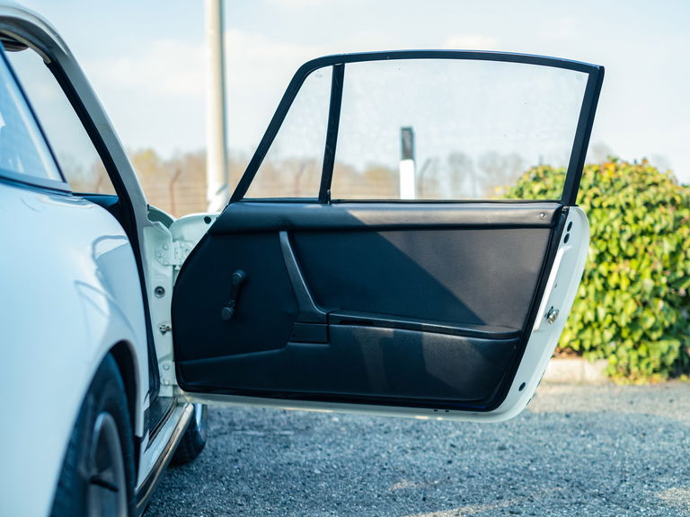 Porsche 911 Carrera 2,7