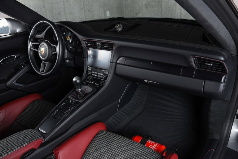 Porsche 991 GT3 Touring