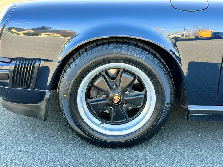 Porsche 911 Carrera 3.2