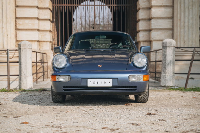Porsche 964 Carrera 4