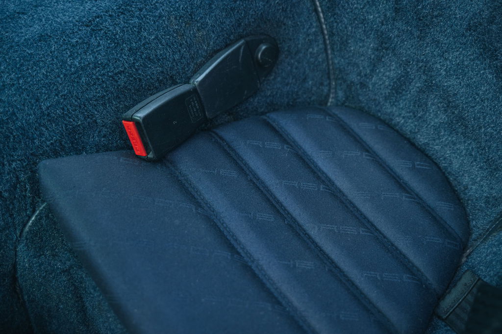 Porsche 964 Carrera 4