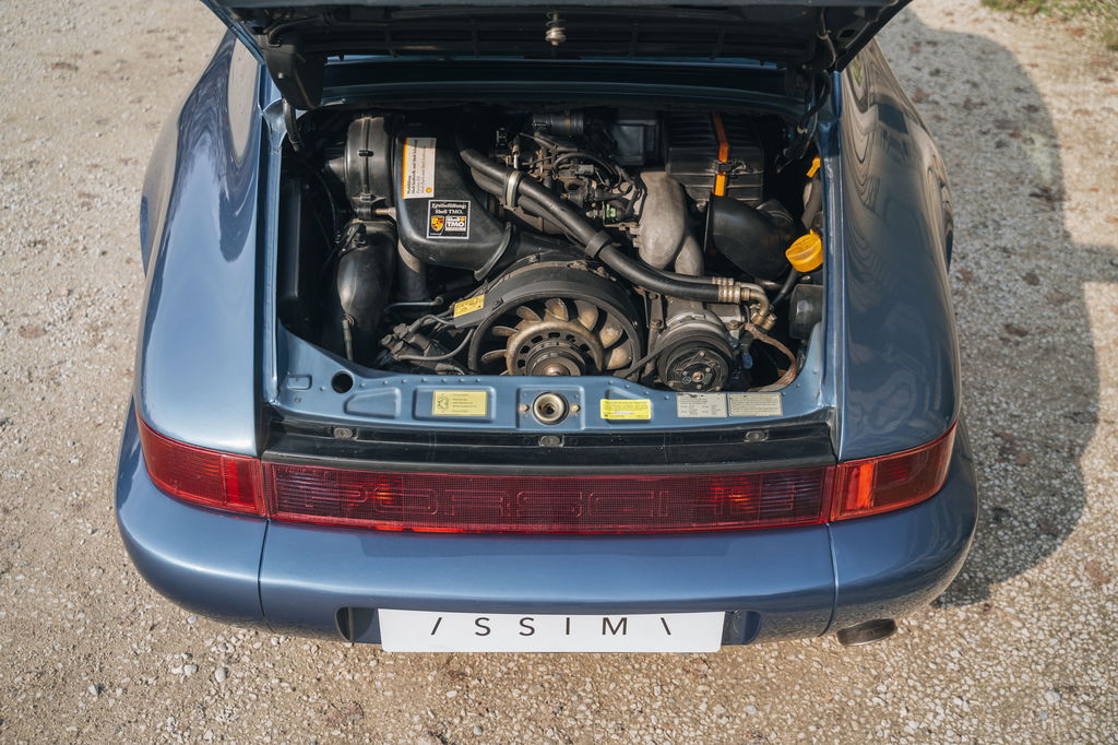 Porsche 964 Carrera 4