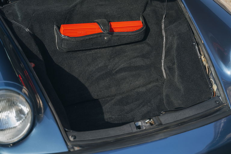 Porsche 964 Carrera 4