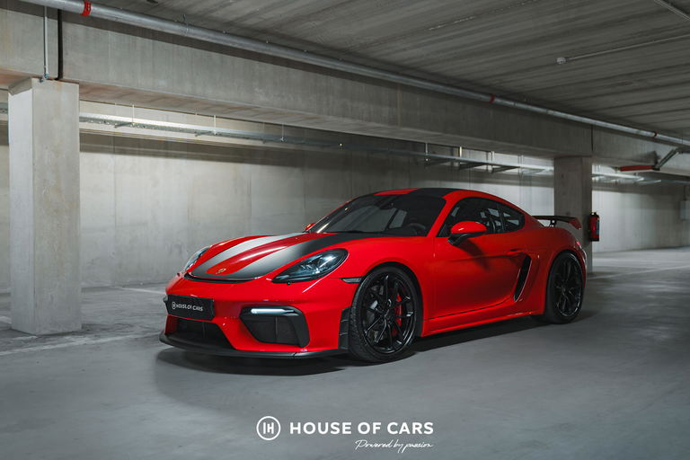Porsche 718 Cayman GT4