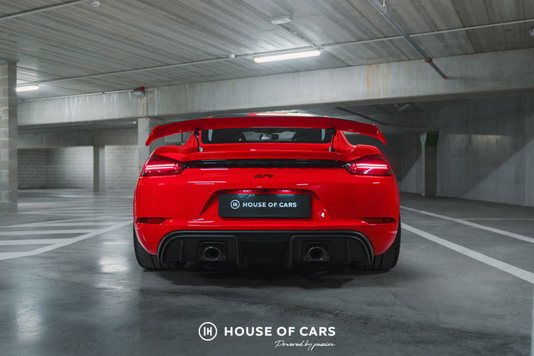 Porsche 718 Cayman GT4