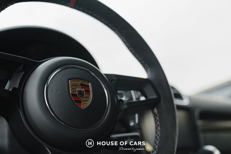 Porsche 718 Cayman GT4