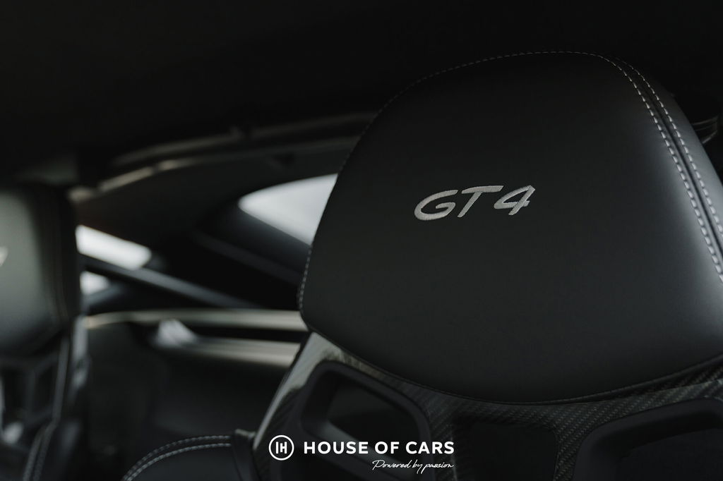 Porsche 718 Cayman GT4