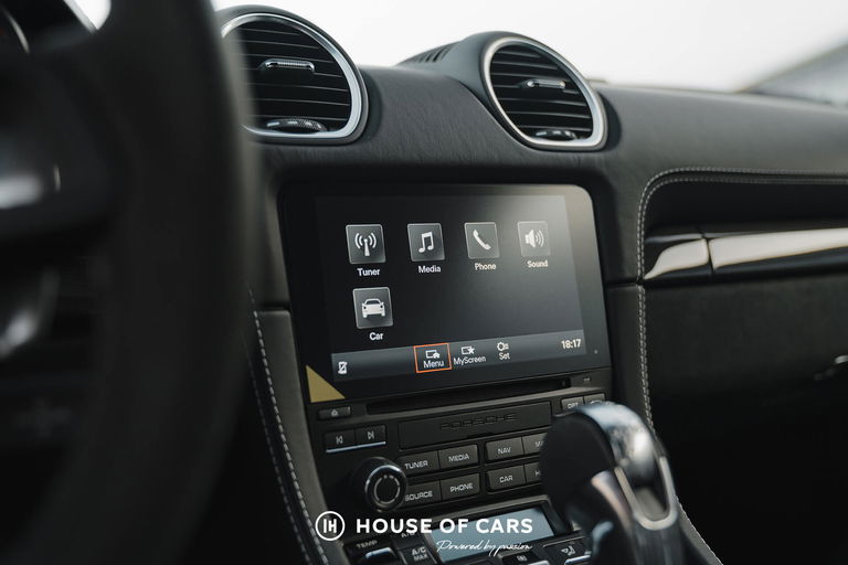 Porsche 718 Cayman GT4