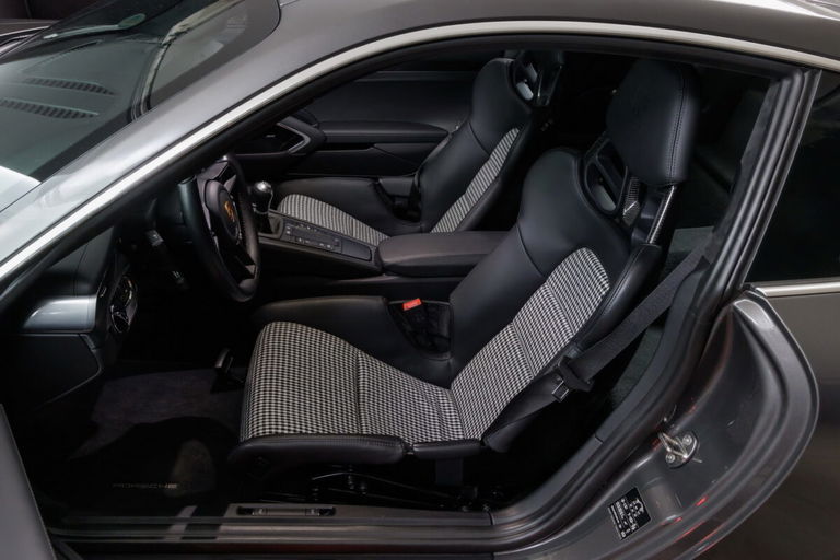 Porsche 991 GT3 Touring